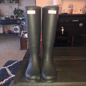 PLEASE TAKE! Hunter Original Tall Rain Boots